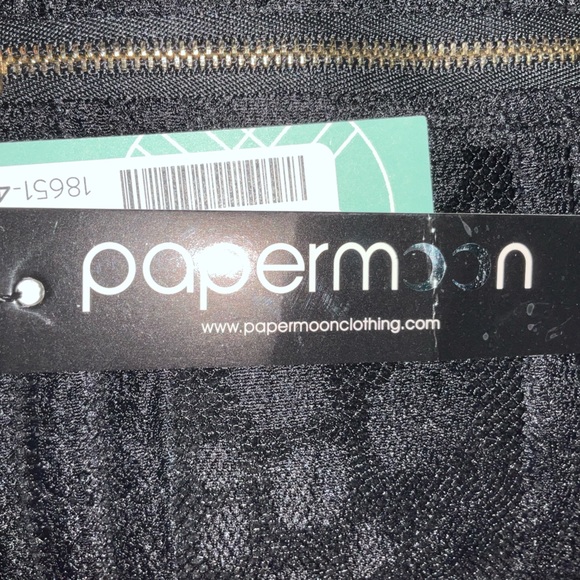 Papermoon medium Sabrina Yoke Detail Blouse - Picture 5 of 7